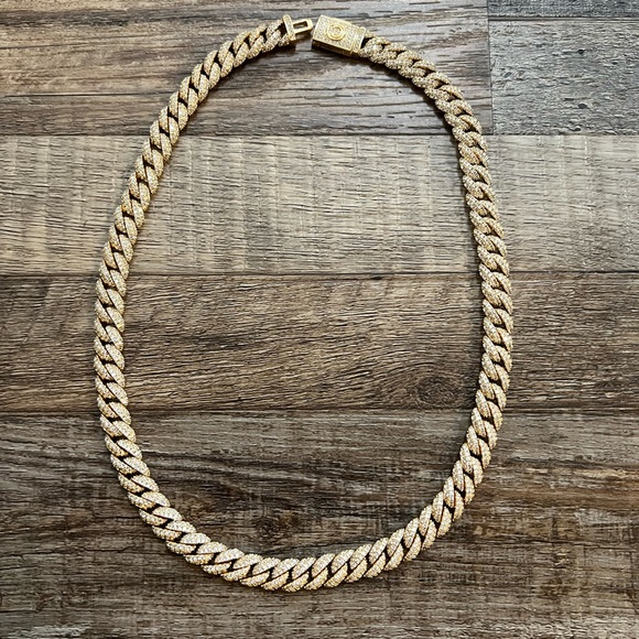 Cuban Link Chain Necklace - Picture 5 of 9